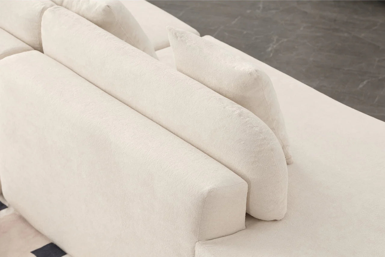 GIDEON 131" Sofa