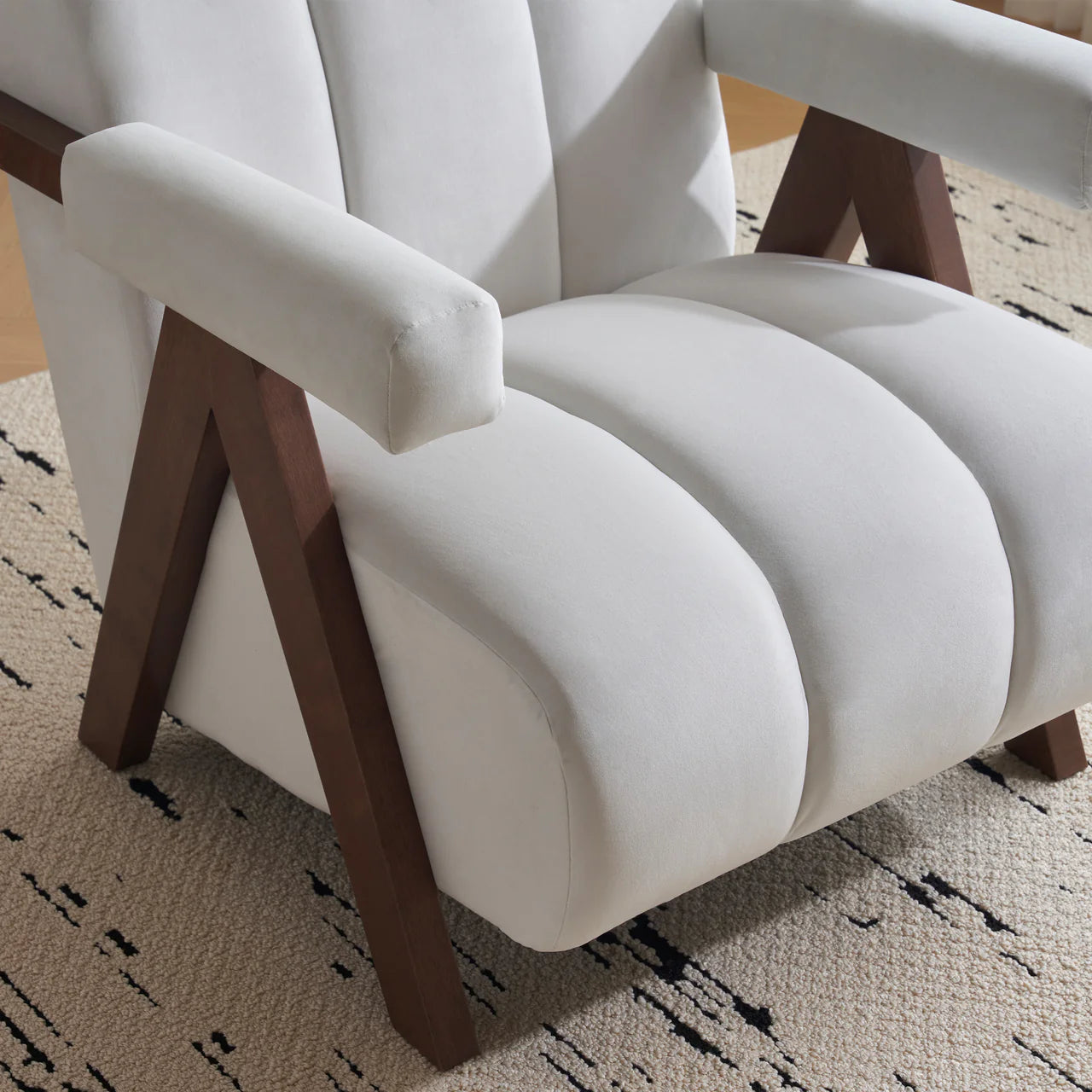 CALYPSO 29" Modern Chair - Ivory Velvet