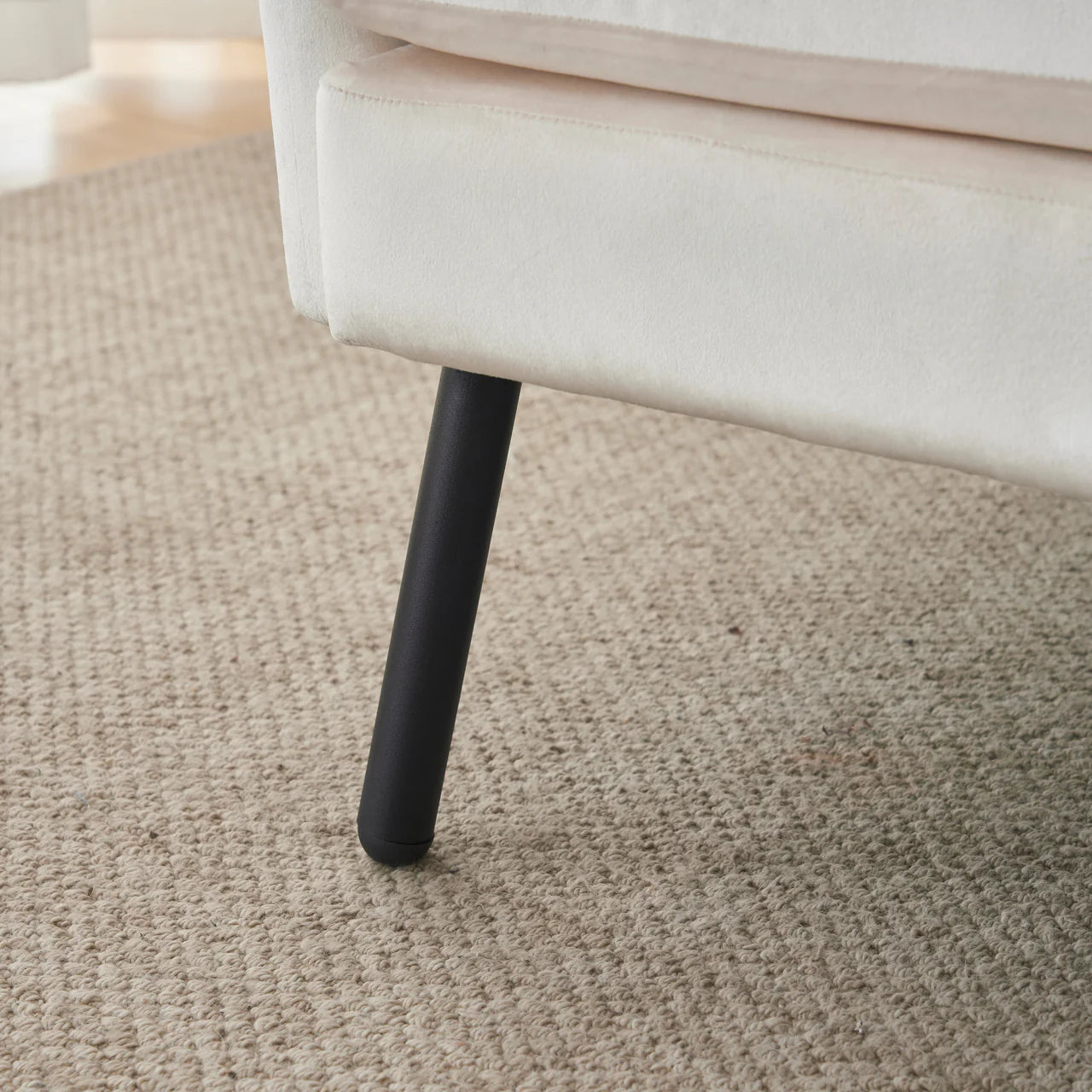 DRACO 29" Modern Chair