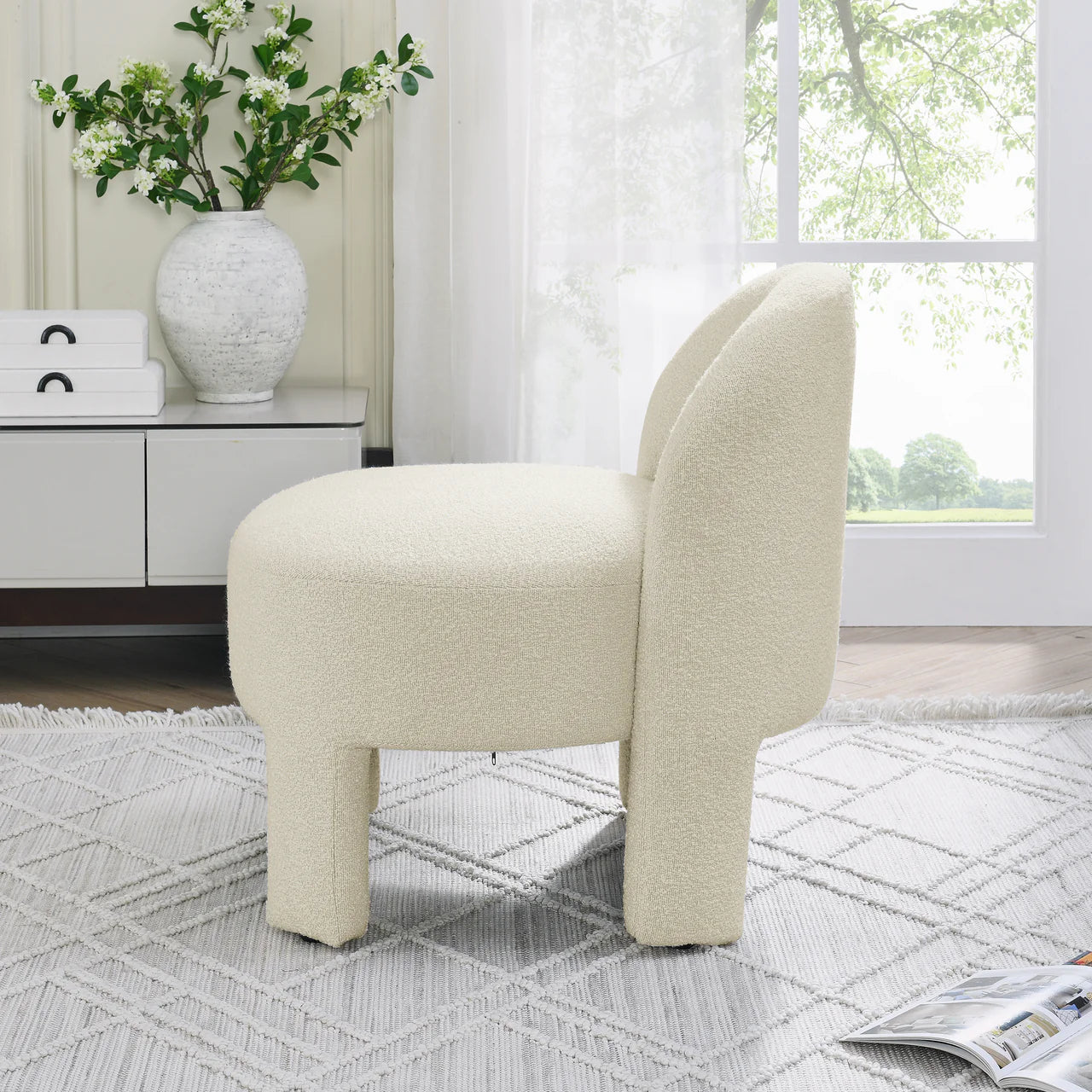 CORVUS 25" Lounge Chair