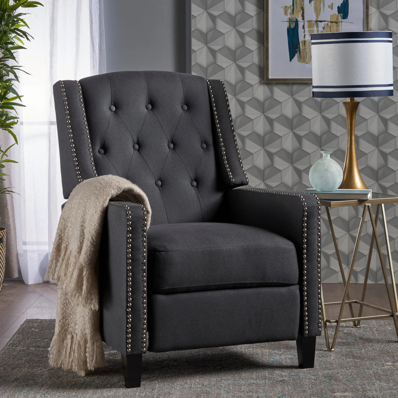 CLYNDRA 27" Chair