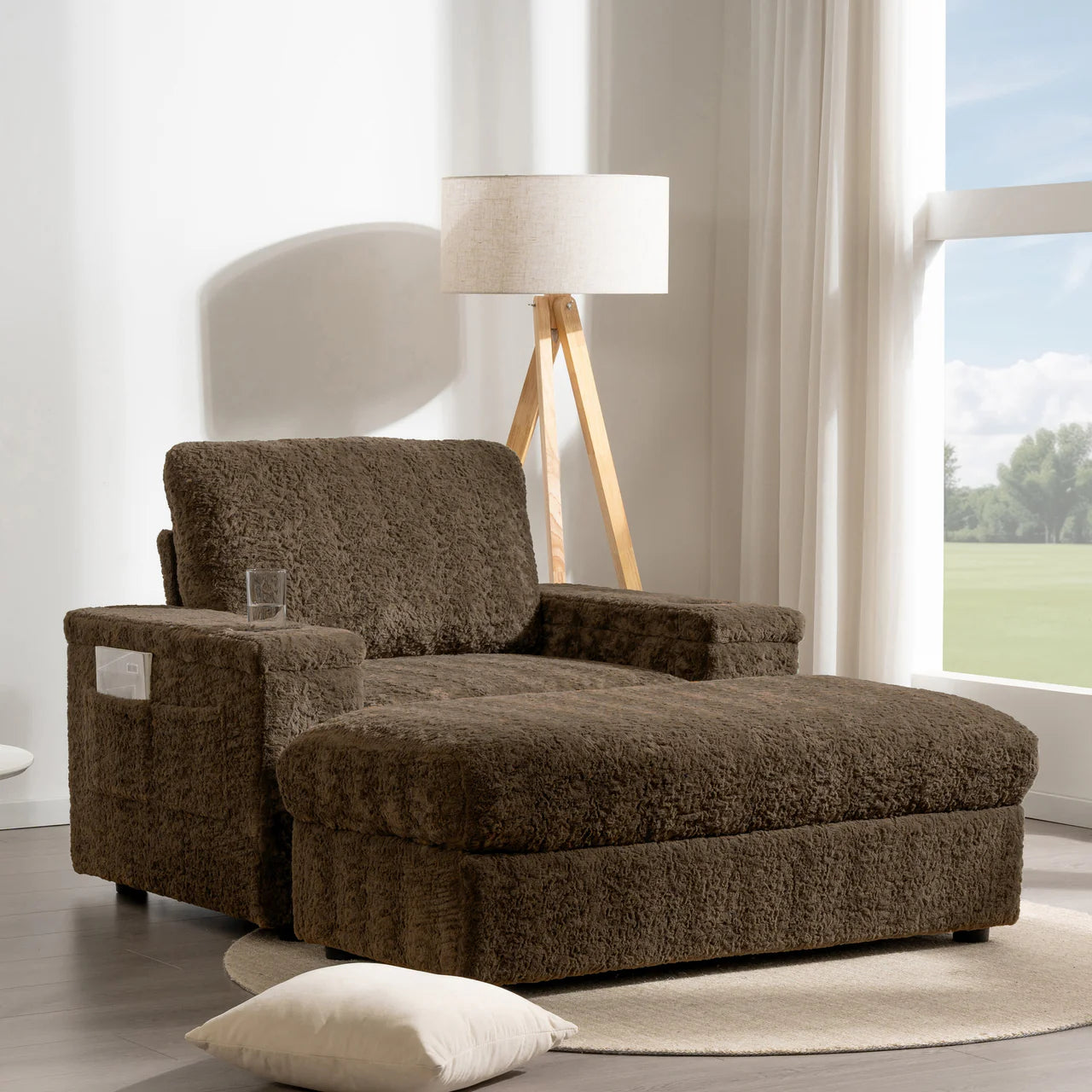 VOLVEX 42" Chair