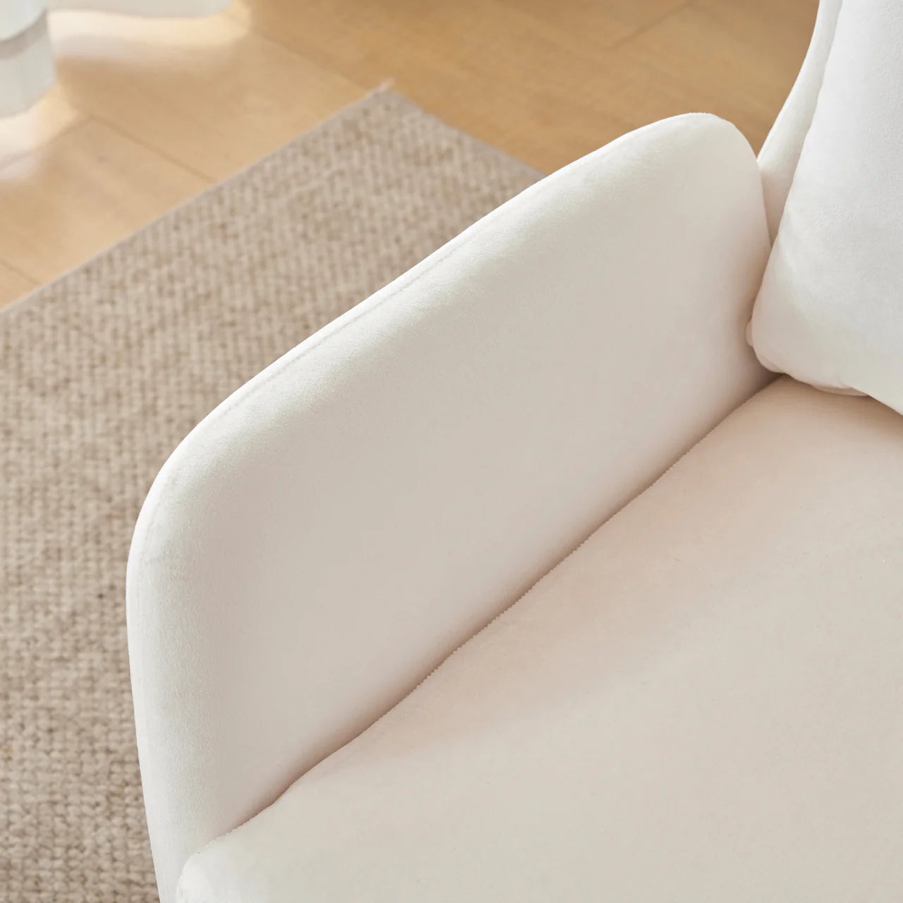 DRACO 29" Modern Chair