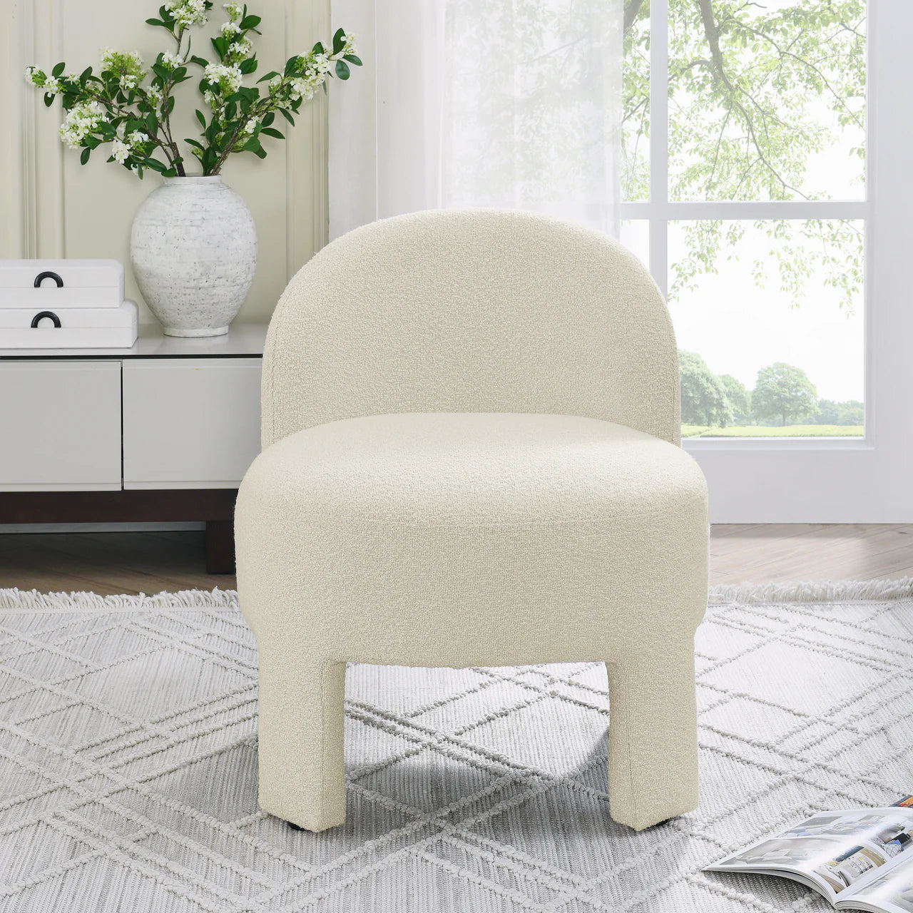 CORVUS 25" Lounge Chair